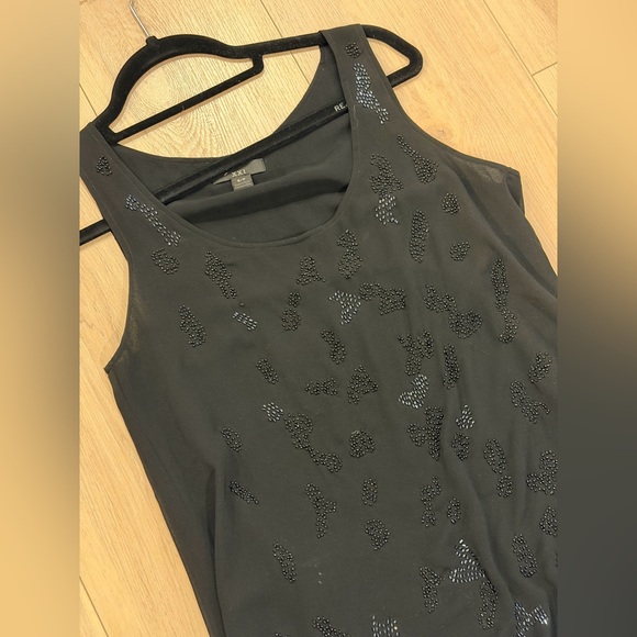 Forever 21 detailed sleeveless blouse - Picture 2 of 3